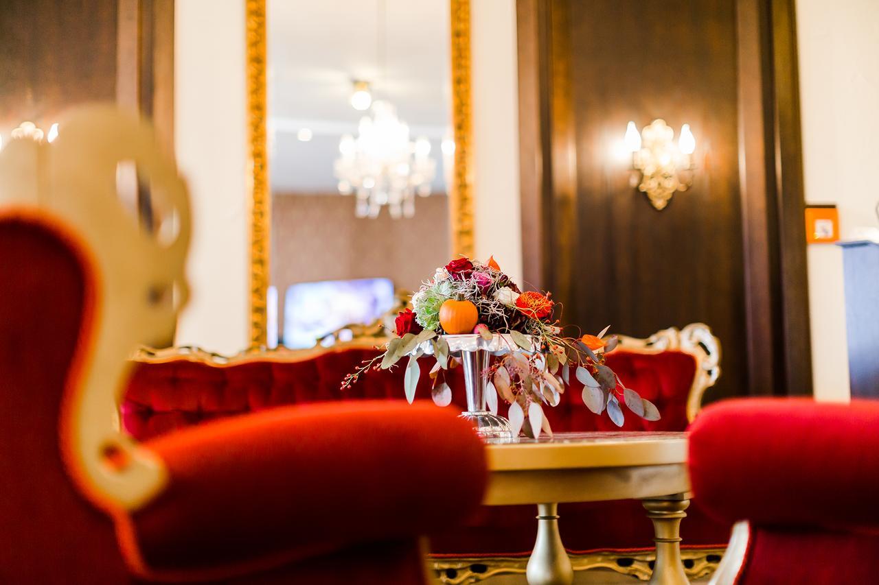 Parkhotel Krone Бенсхайм Экстерьер фото